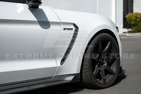 لسيارة فورد موستانج شيلبي GT350 2015-2020 | شريط من ألياف الكربون على طراز مصنع GM على زوج غطاء فتحة التهوية الجانبية للحاجز الأمامي in Saudi Arabia