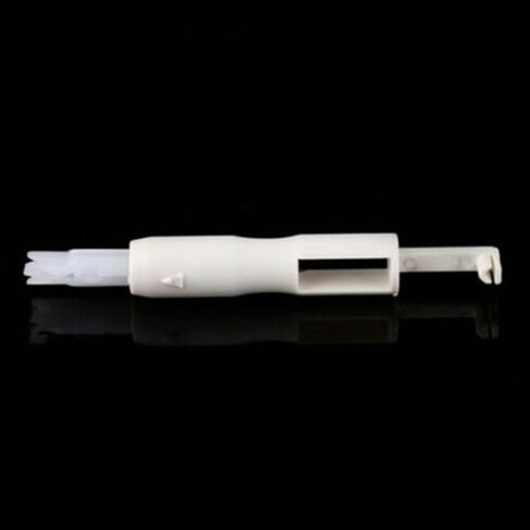 White Sewing Machine Automatic Threading Tool - Thread bar Sewing Tool in Saudi Arabia