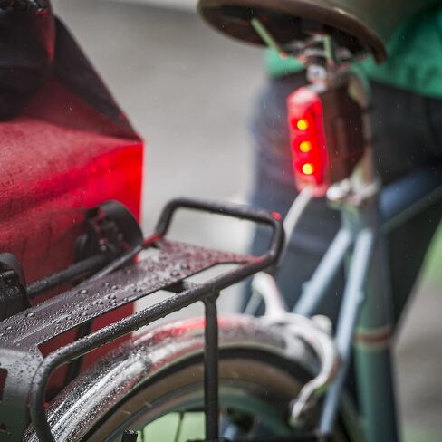 Blackburn Dayblazer Bike Rear Light in Kuwait