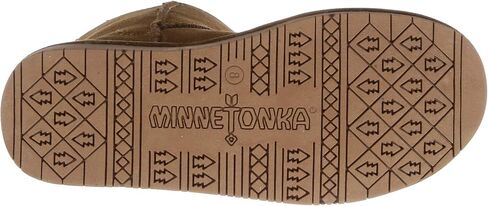 Minnetonka Women's Ankle Boots in Saudi Arabia