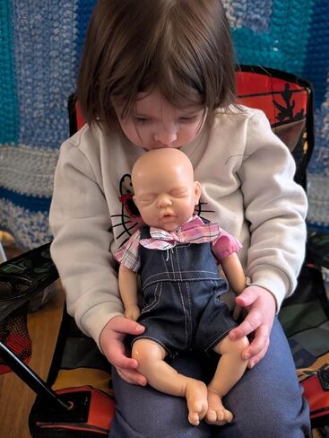 12" Lifelike Reborn Baby Dolls, Full Silicone Reborn Baby, Realistic Newborn Baby Doll Sleeping Girl Real Life Baby Dolls with Clothes Set & Feeding Accessories in Kuwait