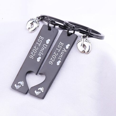 FUSTMW New Aunt and Uncle gifts Est 2024 Keychain Set Pregnancy Announcement Gift First Time Uncle Gifts for Aunt to Be Gifts in Kuwait