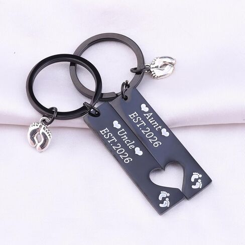 FUSTMW New Aunt and Uncle gifts Est 2024 Keychain Set Pregnancy Announcement Gift First Time Uncle Gifts for Aunt to Be Gifts in Kuwait