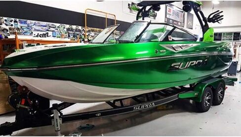 Averry SW900 Gloss Metallic Radioactive | 762-M | Vinyl CAR WRAP Film (5ft x 10ft (50 Sq/ft)) w/Free-Style-It Pro-Wrapping Glove in Kuwait