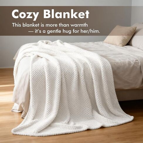 Natural Amor - مجموعة هدايا سبا خضراء للنساء - هدية حمام غابة النعناع لها - 5 قطع هدية للاستحمام والجسم بما في ذلك قالب الصابون والشمعة وقنابل الحمام in Kuwait