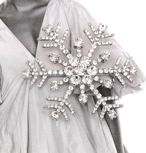Christmas Brooch Pin Jingle Bell Snowflake Reindeer Christmas Tree Xmas Pins Set Christmas Decoration for Women in Saudi Arabia