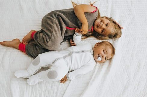ملابس داخلية بسحاب مزدوج من Baby deedee، بيجامة Sleepsie Cuddly Warm Footie in Kuwait