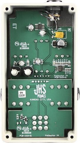 JHS Crayon Fuzz Guitar Effects Pedal in Saudi Arabia