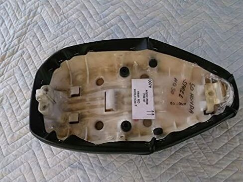 This Replacement seat cover fits The Honda NQ50 Spree 1985-87 with Black Piping. 007A in Saudi Arabia