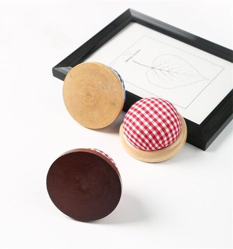 1PC Checkered Cloth Needle Bag and Cross Stitch Needle Ball for DIY Hand Sewing, Red in Saudi Arabia