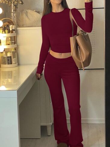 طقم بيجامة نسائي مكون من قطعتين من AYWA بأكمام طويلة وفتحة رقبة دائرية وأكمام طويلة in Kuwait