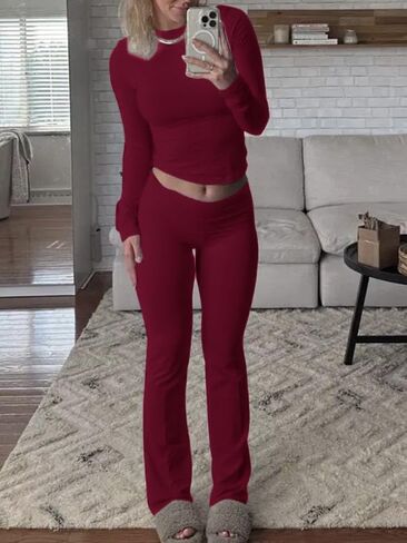 طقم بيجامة نسائي مكون من قطعتين من AYWA بأكمام طويلة وفتحة رقبة دائرية وأكمام طويلة in Kuwait