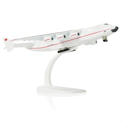 نموذج طائرة 1/400 AN-225 مع حصيرة مطار مطاطية و5 سيارات صغيرة، مجموعة نماذج طائرة أنتونوف 225 مريا معدنية مصبوبة لتزيين الطائرات العسكرية للبالغين أو هدية (حصيرة: 25 × 35 سم) in Kuwait