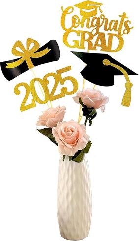 زينة التخرج فئة 2025 مزهرية الطاولة القبعات العالية ديكو. 16 قطعة من لوازم ديكور الحفلات، مجموعات دعائم الصور الكبيرة، ملصقات مركزية للحفلات (ذهبي) in Kuwait