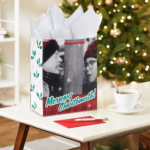 حقيبة هدايا عيد الميلاد الكبيرة من Hallmark A Christmas Story مقاس 13 بوصة مع مناديل ورقية (Merwwy Chwithmuth) للأطفال والأحفاد والمشجعين in Saudi Arabia