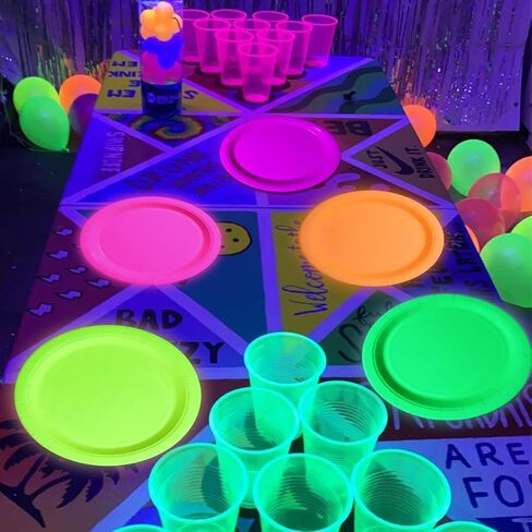 100 Pcs Glow in the Dark Neon Party Supplies, 5 Color Neon Birthday Plates Disposable Paper Plates for Let's Glow Party Decorations Halloween, 9 x 9 inches in Saudi Arabia