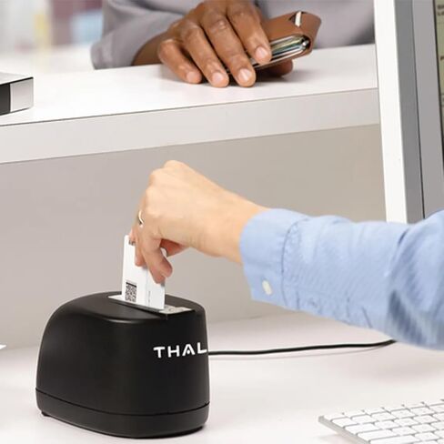 قارئ بطاقة الهوية ذو الوجهين من Thales Gemalto CR5400، متوافق مع TAA، ماسح ضوئي للمستندات لترخيص القيادة وبطاقات الهوية والاستخدام التجاري والحكومي in Kuwait
