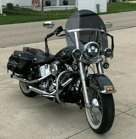 زجاج أمامي بديل داكن اللون مقاس 17 بوصة متوافق مع Harley Davidson Heritage Softail FLSTC، Fat Boy FLSTF، Softail Deluxe FLSTN، نقل الضوء بنسبة 18% in Saudi Arabia