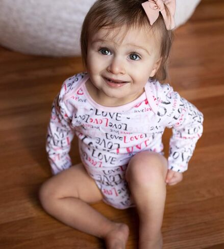 Burt's Bees Baby Unisex Baby Bodysuits, 3-Pack Long & Short-Sleeve One-Pieces, 100% Organic Cotton in Kuwait