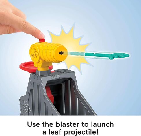 Fisher-Price Imaginext Jurassic World Launcher Set with 4.25-inch Chomping Toy Triceratops Dinosaur, Blaster & Food Projectile in Saudi Arabia