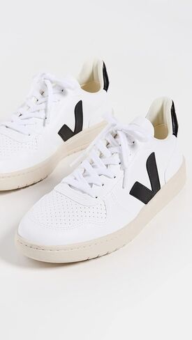 Veja women V-10 sneakers extra white - black 6 US in Kuwait