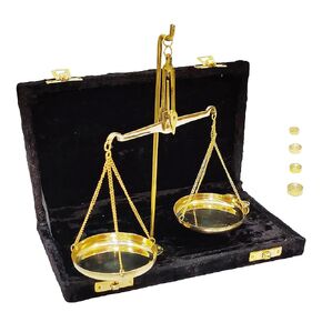 Old Traditional Goldsmith Weight (Tarazu) showpiece Brass Weighing Scale Balance Justice Law Scale Decoration Collectibles Marine Instrument Home/Office Table Decor