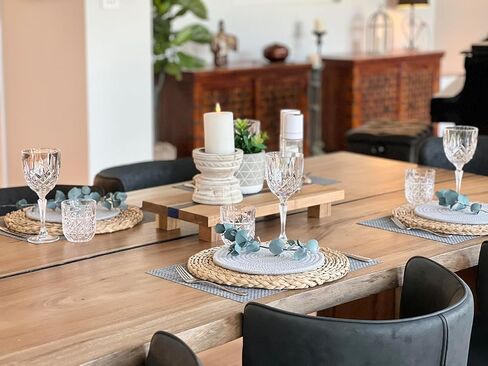 حامل قاعدة خشب | لوح بقاعدة مستطيلة كبيرة بطول 19.5 سم × عرض 9.8 سم | لوح رفع من خشب السنط المرتفع لعرض عناصر ديكور المنزل | حامل عرض للنباتات الصناعية in Kuwait