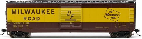 Rivarossi Milwaukee Road Box Car with Sliding Door Running Number 2118 HO Scale Train Rolling Stock HR6584C in Kuwait
