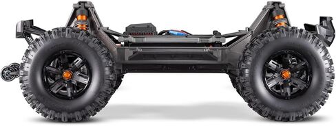 Traxxas X-Maxx 8s Belted in Saudi Arabia