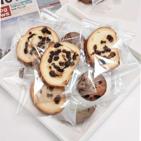 Lhocm Clear Self Sealing Cookie Bags, 4x6 Inch 100 Pack Resealable Cellophane Bags for Treats and Gifts in Saudi Arabia