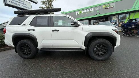 Fits for Toyota 4Runner N500 2025 2026 2PCS Side Steps Running Boards Nerf Bars in Kuwait