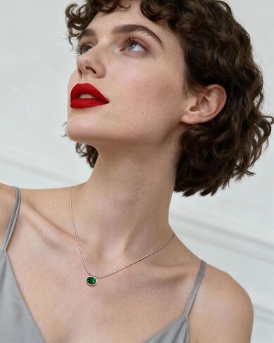 925 Sterling Sliver Jade Necklace Light Green Jade Pendant Necklace for Women Beautiful Small Jade Jewelry for Gift in Kuwait