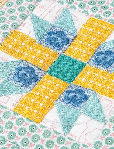 Lori Holt Home Town Quilt - مشروع التطريز الآلي داخل الطوق - يتضمن حجمين لحاف - غرز تطريز مخصصة وتقنيات خياطة اللحف - التنسيقات: DST، EXP، HUS، JEF، PES، VIP، VP3، XXX in Kuwait