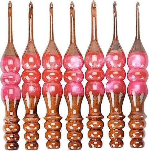 Wooden Crochet Hooks Set for Arthritic Hands | Ergonomic Soft Grip - Resin Mix Indian Rosewood Crochet Hook Set for Crocheting & Knitting (Green, Set of 7) in Kuwait