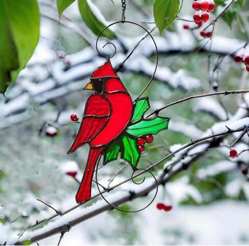 نافذة زجاجية ملونة معلقة، طيور حمراء مصنوعة يدويًا على الفروع، زخارف على نافذة صائد الشمس الكاردينال، كاردينال كهدايا تذكارية للنساء والأحباء المفقودين in Kuwait