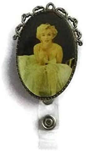 مجوهرات الطاقم الطبي Cameo Marilyn حامل شارة مسطح معدني فضي اللون حامل معرف للارتداء الاحترافي in Saudi Arabia