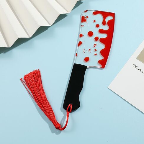 مجموعة إشارات الرعب الجديدة - 6 أشكال أدوات مخيفة مع تصميم بقع الدم، ملحقات الكتب القوطية لهدايا الهالوين، حاملات صفحات معدنية مرعبة مع شرابات حمراء (6 قطع أدوات الرعب) in Kuwait