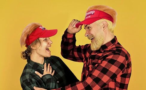 قبعة Gagift World Trump Hat، قبعة دونالد ترامب المضحكة 2024 MAGA مع قبعة بيسبول قابلة للتعديل للشعر للبالغين باللون الأحمر in Kuwait