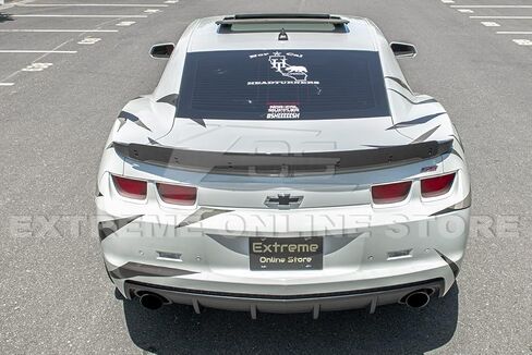 لسيارة شيفروليه كمارو 2010-2013 | EOS ZL1 Style جناح غطاء صندوق السيارة الخلفي مع حشوة من الألومنيوم باللون الأسود اللامع في المنتصف (بلاستيك ABS - مطلي باللون الأسود اللامع) in Kuwait