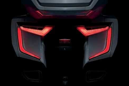 Kuryakyn 3262 Motorcycle Lighting Accessory: Omni LED Run/Turn/Brake Light Saddlebag Accent Inserts for 2018-20 Honda Gold Wing Motorcycles, 1 Pair, RED in Saudi Arabia