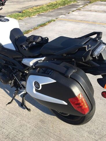 حقائب سرج صلبة من ECOTRIC متوافقة مع Can-am Spyder ROADSTER RS ST Honda Street مع دعامات تثبيت in Saudi Arabia