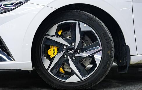 مجموعة صواميل العروة M12x1.50 من الكروم متوافقة مع 1998-2021 Hyundai Sonata Elantra Tucson Santa Fe Genesis Sorento Kia Accent Sedona Forte Optima Sportage Soul (8 قطع) in Kuwait