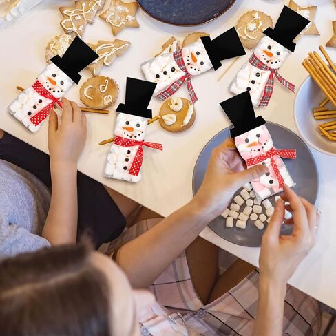 Whaline 100 Packs Winter Christmas Cellophane Treat Bags Snowman Clear Candy Goodie Bags Winter Xmas DIY Art Crafts Kit for Popcorn Sweet Party Favor Supplies in Saudi Arabia