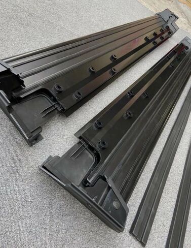 قطعتان من لوحات الجري لبنز W464 G-Class W463 G63 G350 G500 2019-2025 مجموعة كاملة من الخطوات الجانبية للسيارة Nerf Bar لوحة سوداء مطورة جديدة مع جزيئات مضادة للانزلاق (للمركبات المخصصة فقط) in Saudi Arabia
