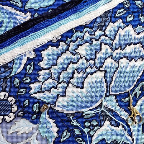 مجموعة تطريز الأزهار من برفسك للبالغين والمبتدئين - فرشاة الريح. الفاوانيا من تصميم William Morris 16″ × 16″ مع تصميم مطبوع واضح ودقيق على قماش قطني؛ تتضمن إبرتين وغزل ومخطط سهل القراءة in Saudi Arabia