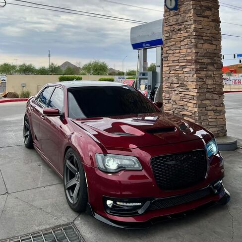 Front Bumper Lip Splitter Spoiler for Chrysler 300 C S SRT 2015-2023 Gloss Black V3 Kit 3PCS in Saudi Arabia