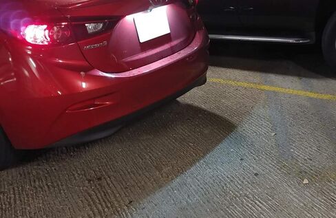 مجموعة إضاءة لوحة ترخيص LED كاملة 3 وات من iJDMTOY OEM-Fit متوافقة مع 2014-2018 Mazda3، 2016-up Mazda CX-3، مدعومة بـ 18-SMD Xenon White LED in Saudi Arabia