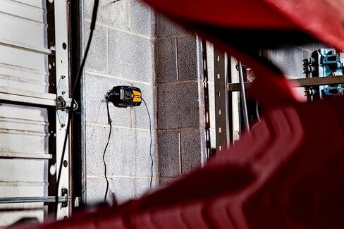 شاحن بطارية GEARWRENCH 3A 6V/12V | GWBC030 in Kuwait