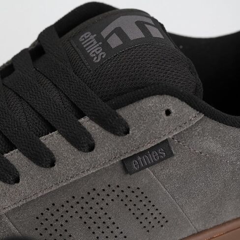 أحذية Etnies الرجالية Kingpin Skate أحذية رياضية كاجوال - أسود - مقاس 11 D in Saudi Arabia