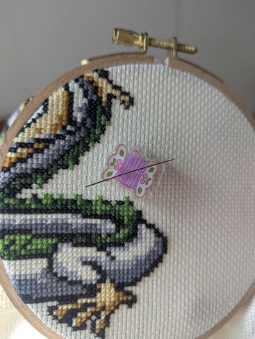 Cute Sewing Bobbin, Magnetic Acrylic Needle Minder for Cross Stitch and Embroidery in Kuwait